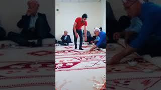 Çay Diye Bagıran Adam