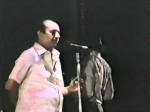 Mahendra Kapoor Live - Chalo Ek Bar Phir Se Ajnabi Ban Jaye...