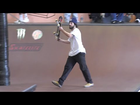 TOREY PUDWILL TOSSES HIS BOARD TO THE STANDS TAMPA PRO 2023
