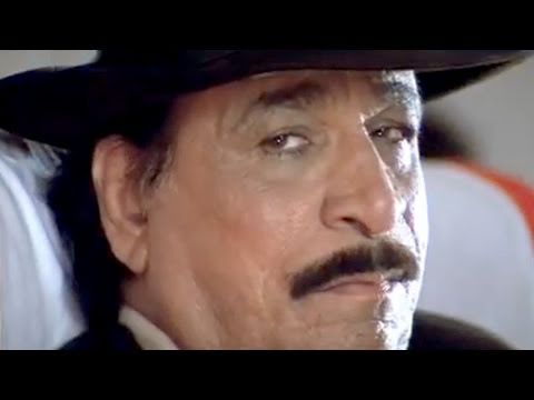 Prem Chopra and Kadar Khan in Aeroplane - Sapoot Scene