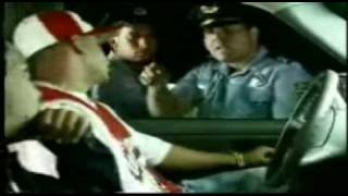 Watch Daddy Yankee Son Las Doce video