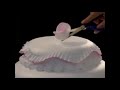 image Menghias Kue Tart Pernikahan