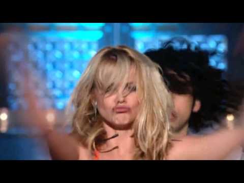 Britney Spears - I'm a slave 4 you Live HD