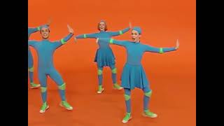 4 Square Dancers - Flexing