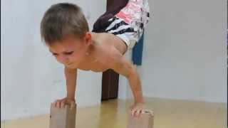 PEOPLE ARE AWESOME AND STUPID NEW (AMAZING VIDEO) HD 2013