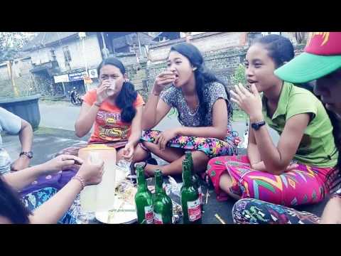 Cewek Seksi "Tuak Adalah Nyawa" Cewek Seksi "Tuak Adalah Nyawa" #1