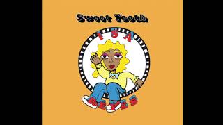Watch Isa Reyes Sweet Tooth video