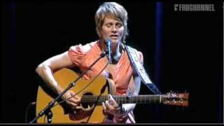 Watch Shawn Colvin Tennessee video