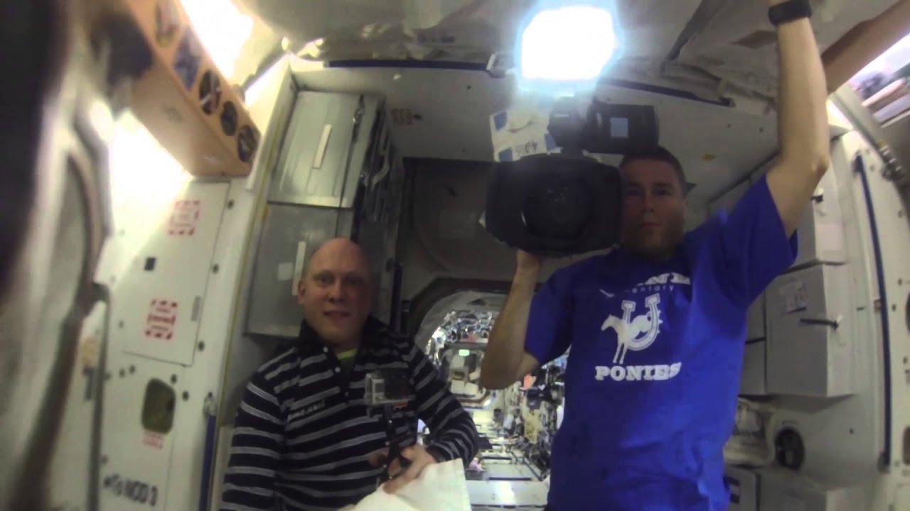 Space Station Astronauts Grow a Water Bubble in Space