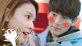 Xiaorou Chen Xiang Playing In The Playground, Chen Xiang Staring Affectionately At Xiaoroucn Drama