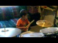 niño tocando la bateria (Jasen Villeg... niño tocando la bateria (Jasen Villeg...