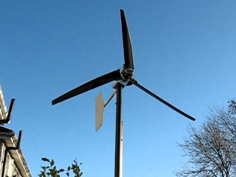  mit Nabendynamo und Rohrfluegel -Homemade wind turbine - YouTube