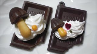 Whipple 4 - Meiji Set (DIY Fake Sweets Keychain) comparison to real candy