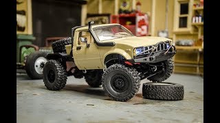Modifying the WPL 116 scale Toyota Hilux RC Crawler, Paint and Details