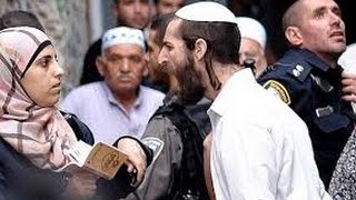 يهودي يتجول في شوارع الجزائر شاهد ردة فعل الشعب الجزائري
