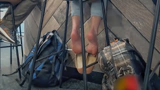 Airport Bar Sole Show Public Shoeplay, Bare Feet, Soles, Shoes Off