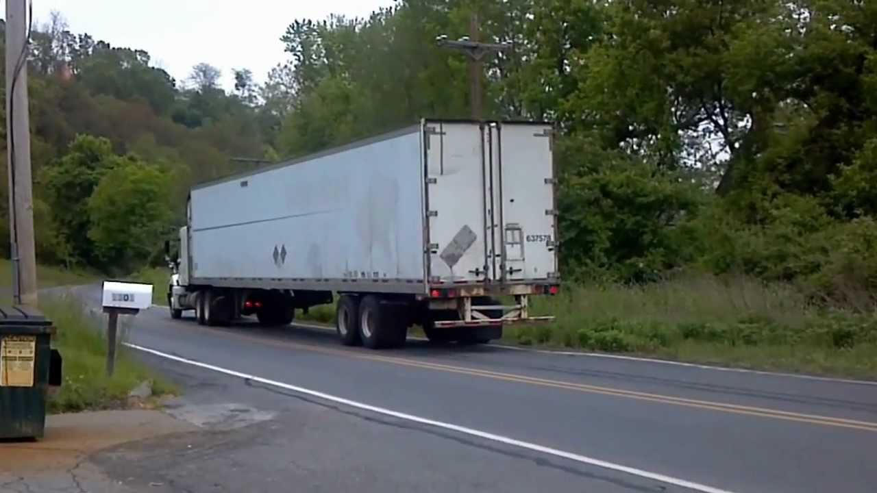 18 Wheeler Trailer Lock Up YouTube