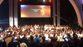 Giants with Donald Lawrence & International mass choir