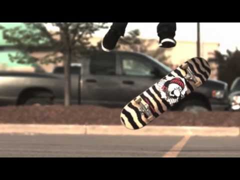 Skater Vs Free Runner 2 (2013)