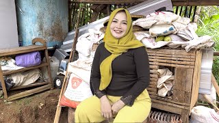 Senyum Bahagia Janda Desa Anak Satu Setelah Semua Hutang Hutangnya Di Lunasin Donatur Singapura