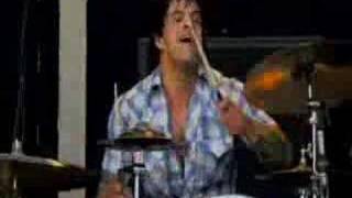 Watch Queens Of The Stone Age Battery Acid video