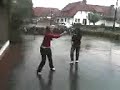 Britta und Vera tanzen im Regen :D