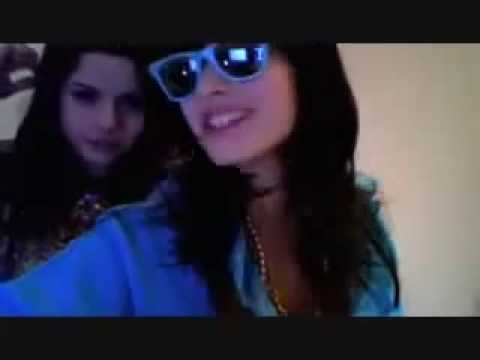 demi lovato 2011 hot. Demi Lovato and Selena Gomez