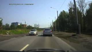Russia: SUV vs Sedan