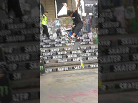WHEN SKATERS GO BOWLING #NYSKATEBOARDING #SKATEBOARDING #BESTTRICK