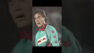 9lqOYL_z-fM Video Image