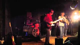 Watch Gary Allan Guys Like Me video