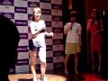 コアリズムを踊る磯山さやかさん
