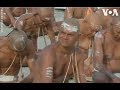 Nghi lễ khoả thân của người Hindu (VOA)