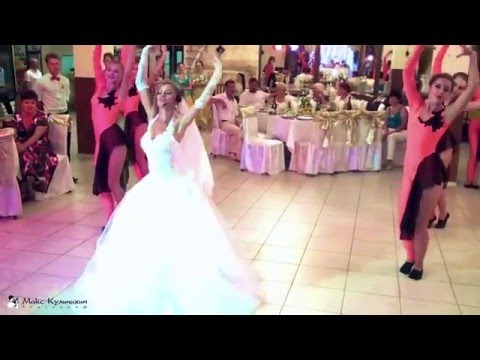 Невеста поёт жениху на свадьбу Невеста поёт жениху на свадьбу