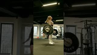 Stina Lindell Crossfit Woman Deadlift 140 kg   Crossfit Athlete   Crossfit Games