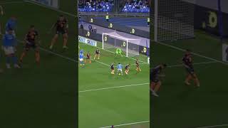 Le Ballon Lui Colle Au Pied Kvaratskhelia Le Magicien