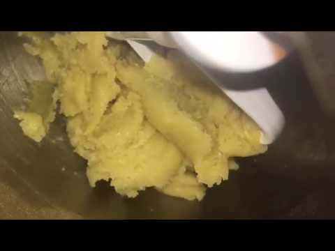 VIDEO : how to make sugar cookies without butter - sugar cookiesserving: 24-30 cookies 2sugar cookiesserving: 24-30 cookies 2eggs2/3 cup of vegetable oil 2 tsp of vanilla 1 1/2 cup of sugar 2 cups of flour 2 tsp of ...