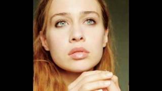 Watch Fiona Apple Please Send Me Someone To Love video