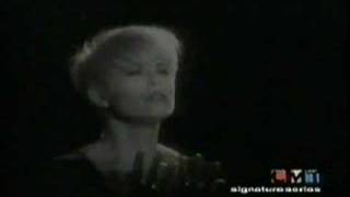Watch Lorrie Morgan A Picture Of Me (without You) video