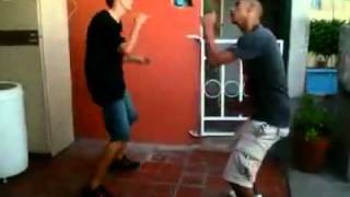 Turros Bailando Piola - Video Oficial Wuachiturros