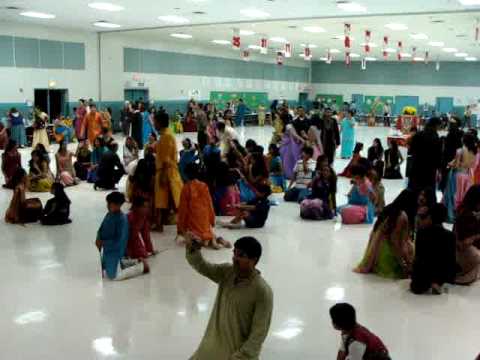 SANEDOSONEDO. Gujarati song.Live in USA during NAVRATRI.Raas...