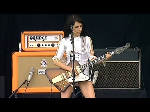 Play this video PJ Harvey - Dress - HD Live V Festival 2003