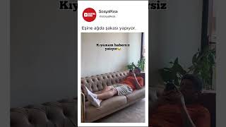 Eşine Ağda Şakası Yapıyor.