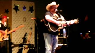Watch Chris Cagle Dance Baby Dance video