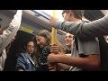 Crowded London Underground Metro Train during Rush Hour ( भीड़ ट्रेन) (قطار مزدحم)