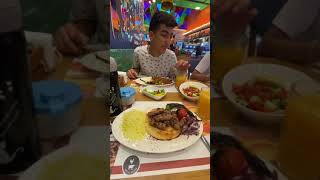 Huseyn, Hamza Och Hakan. Baku. Park Boulevard. 2021