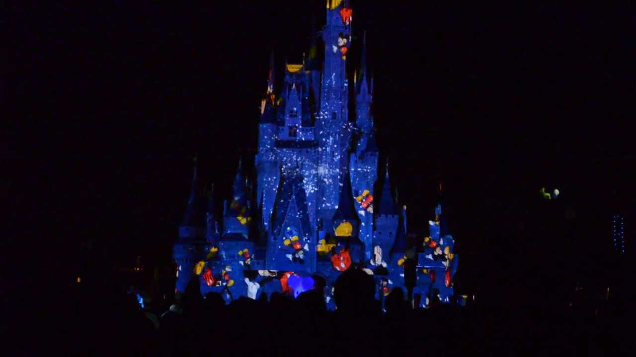 cinderella 39 s castle light show at disney world magic disney christmas light show