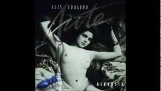 Watch Luis Eduardo Aute Tiro Por La Culata video
