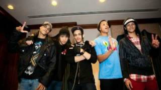 Watch B5 Turn It Up video