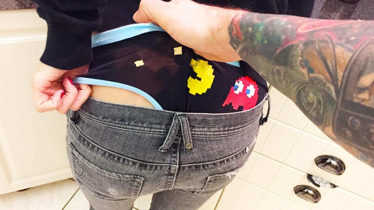 Girl showing buttcrack and underwear